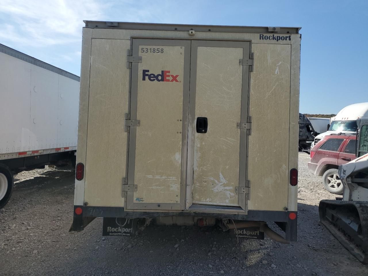 2023 GMC Savana Cutaway G3500