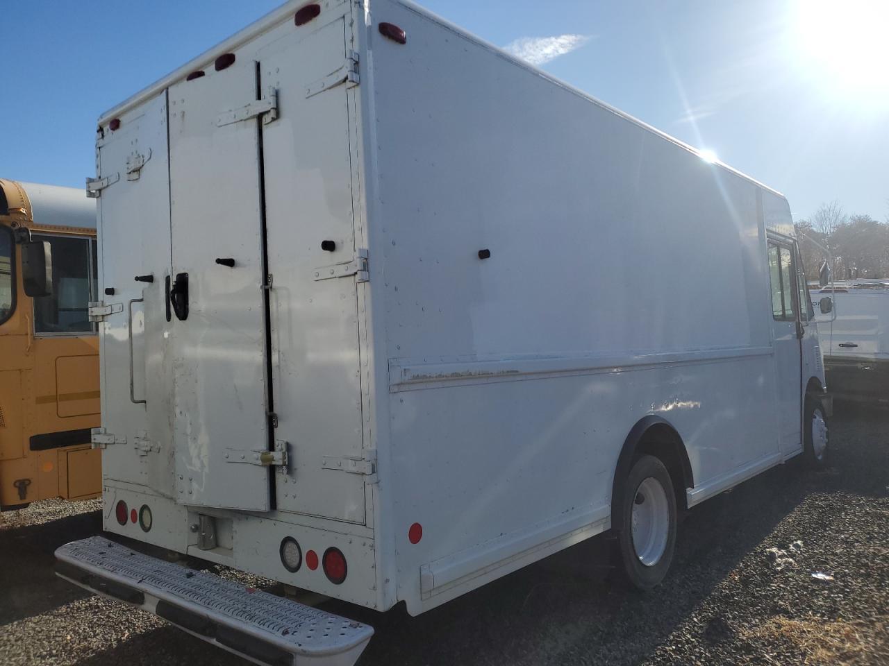 2003 Freightliner MT45 Chassis Delivery Van