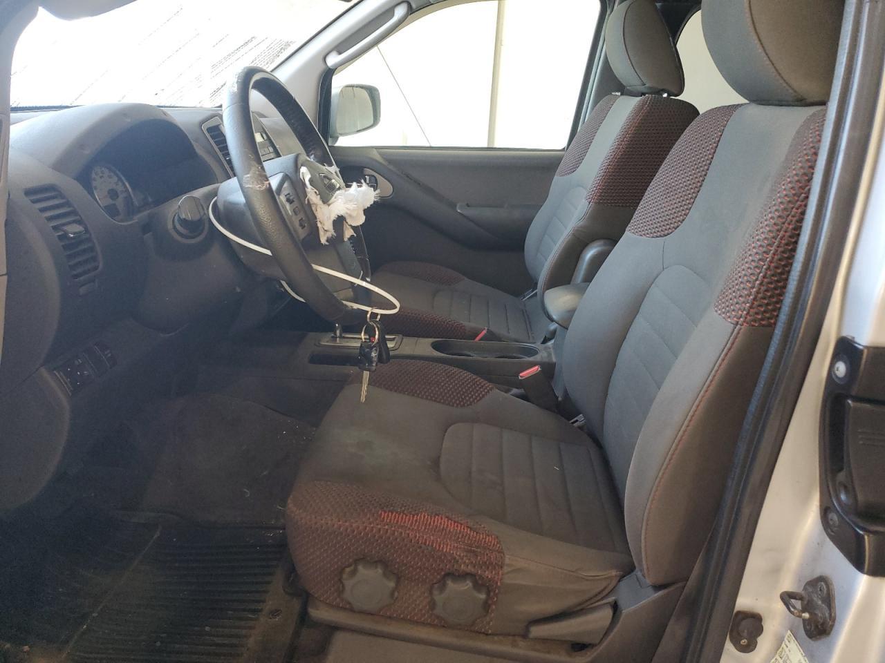 2011 Nissan Frontier SV