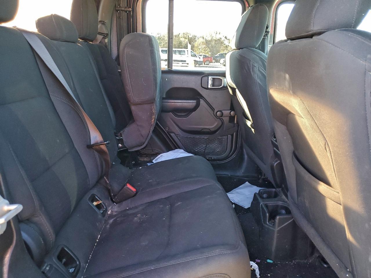 2022 Jeep Gladiator Sport