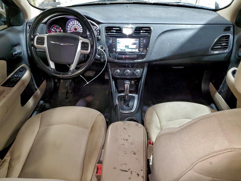 2013 Chrysler 200 Touring