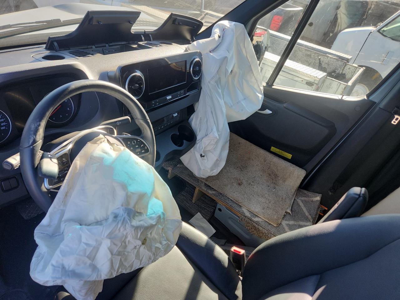 2025 Mercedes-Benz 2024 Benz Sprinter Cargo 2500