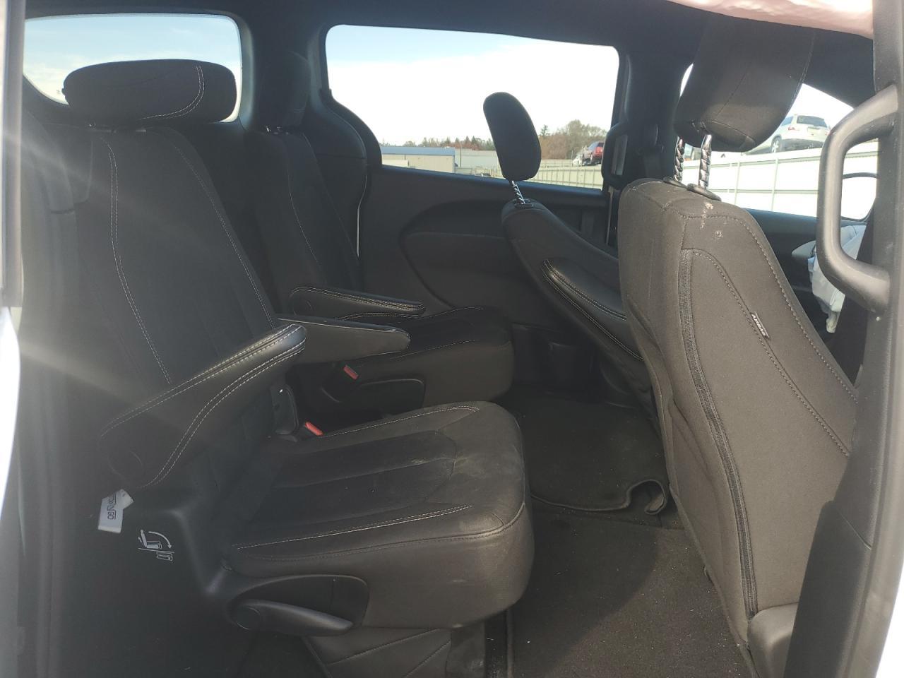 2024 Chrysler Pacifica Touring
