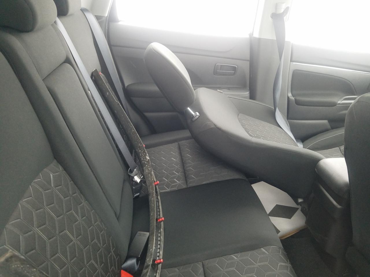 2025 Mitsubishi Rvr es