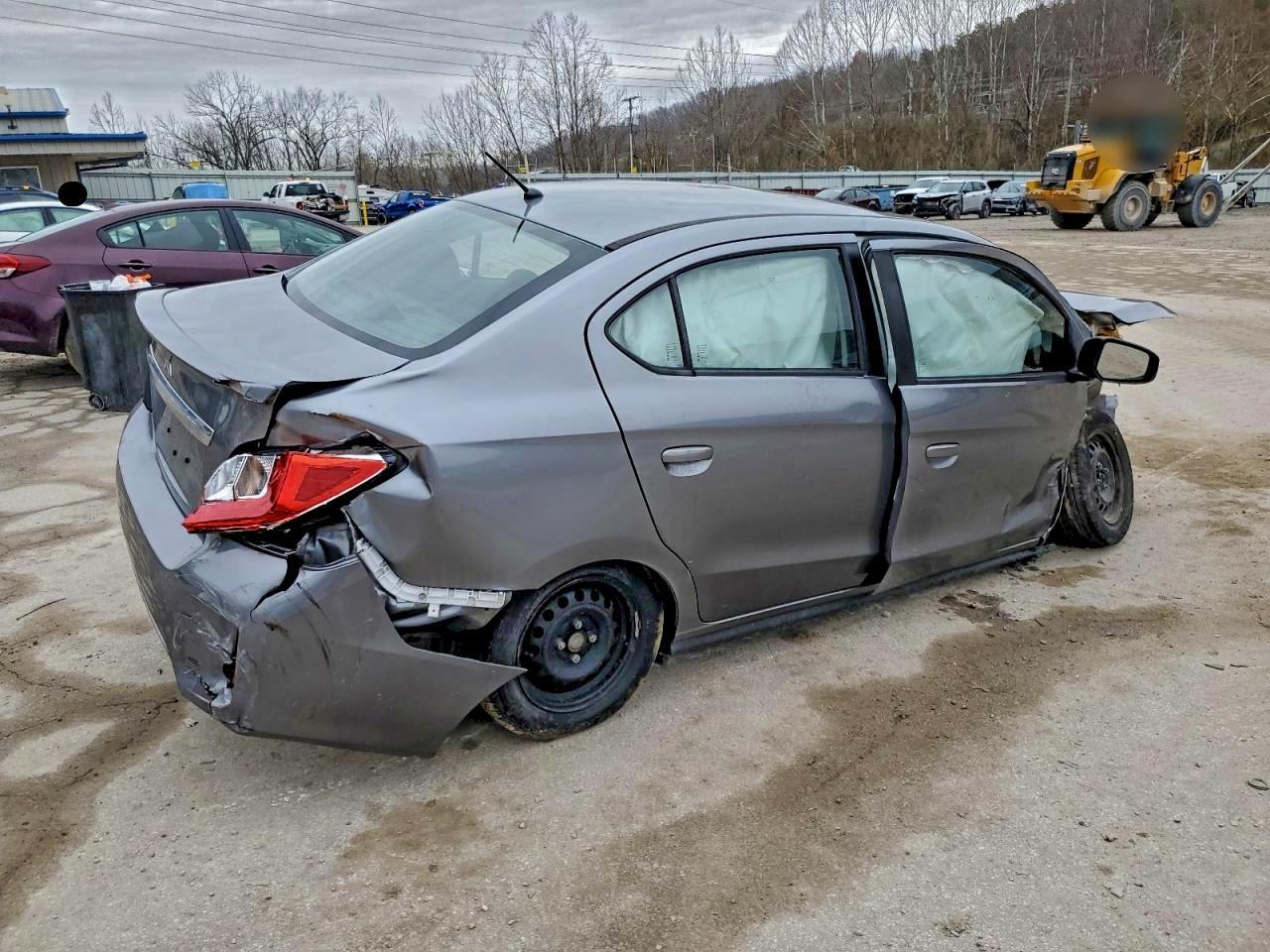2022 Mitsubishi Mirage G4 es