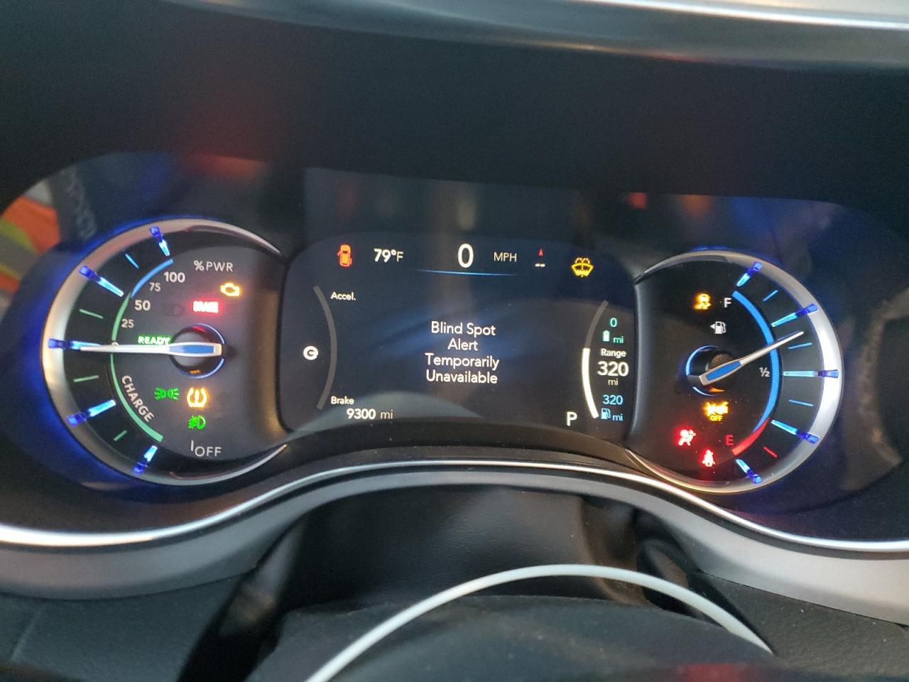 2025 Chrysler Pacifica Hybrid Select