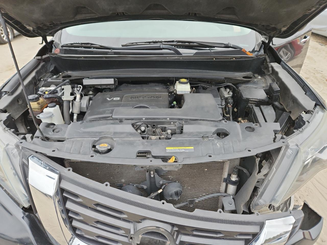 2018 Nissan Pathfinder s