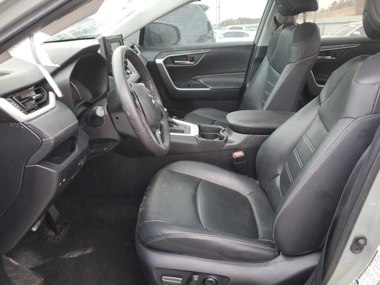 2020 Toyota Rav4 xle Premium