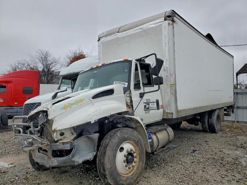 2018 International 4300 BOX Truck