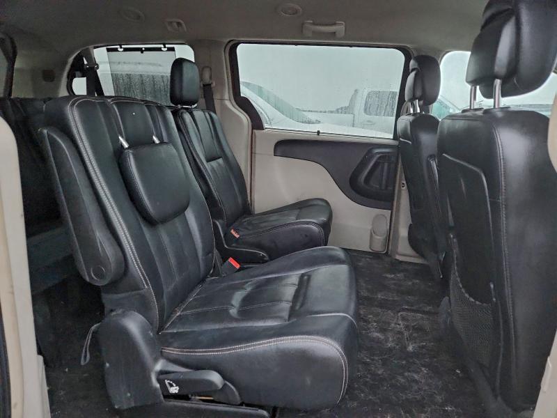 2015 Chrysler Town & Country Touring