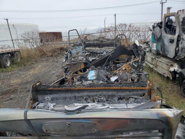 2020 Freigliner 122SD