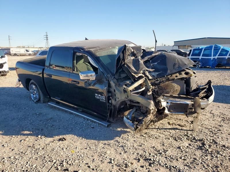 2019 Dodge Ram 1500 Classic slt