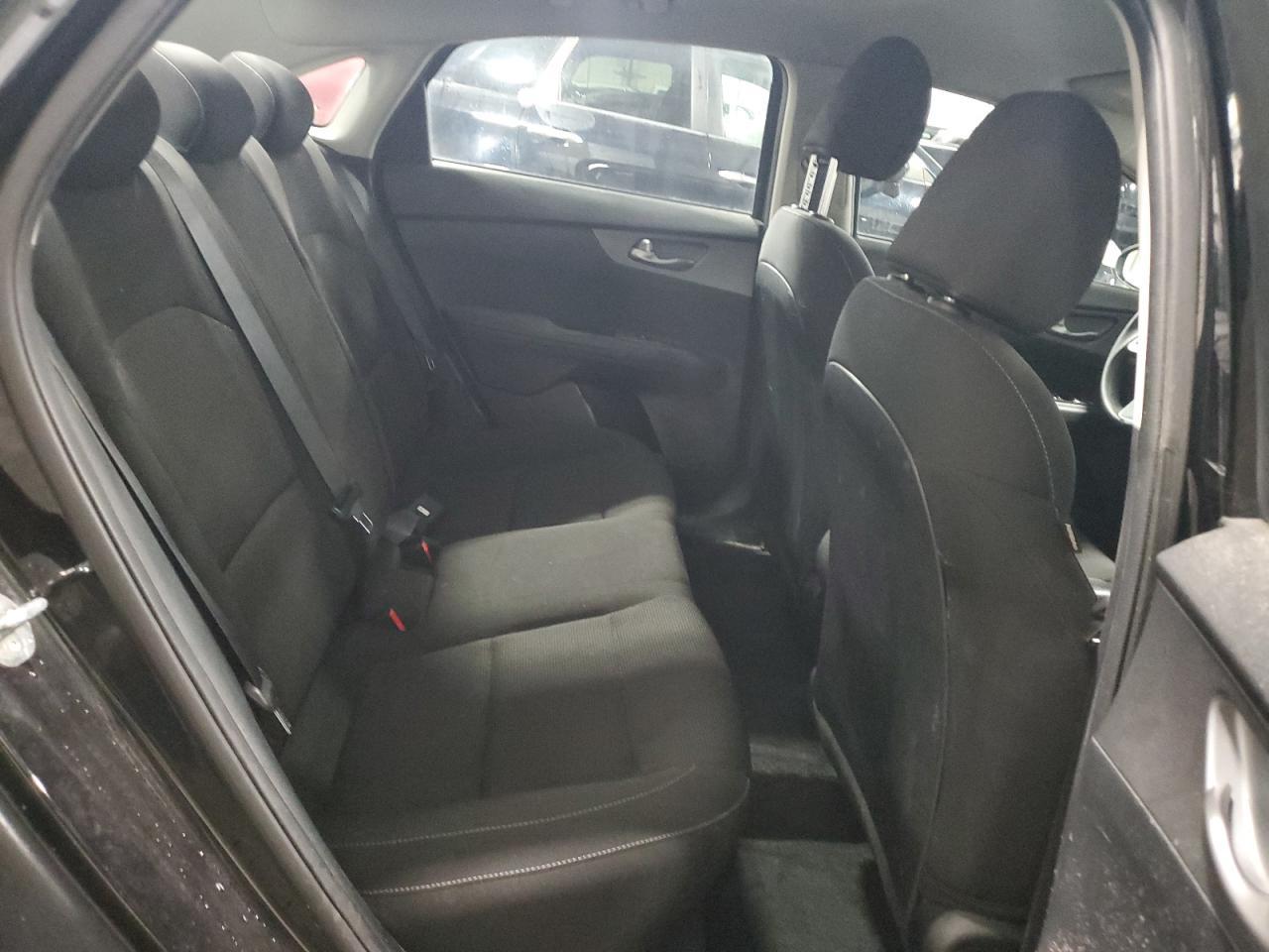 2021 KIA Forte fe