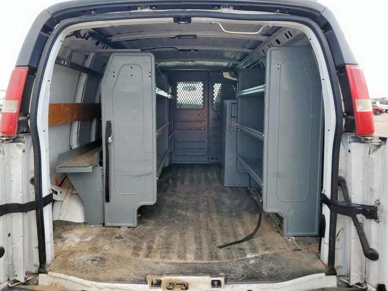 2016 Chevrolet Express 2500 Delivery Van