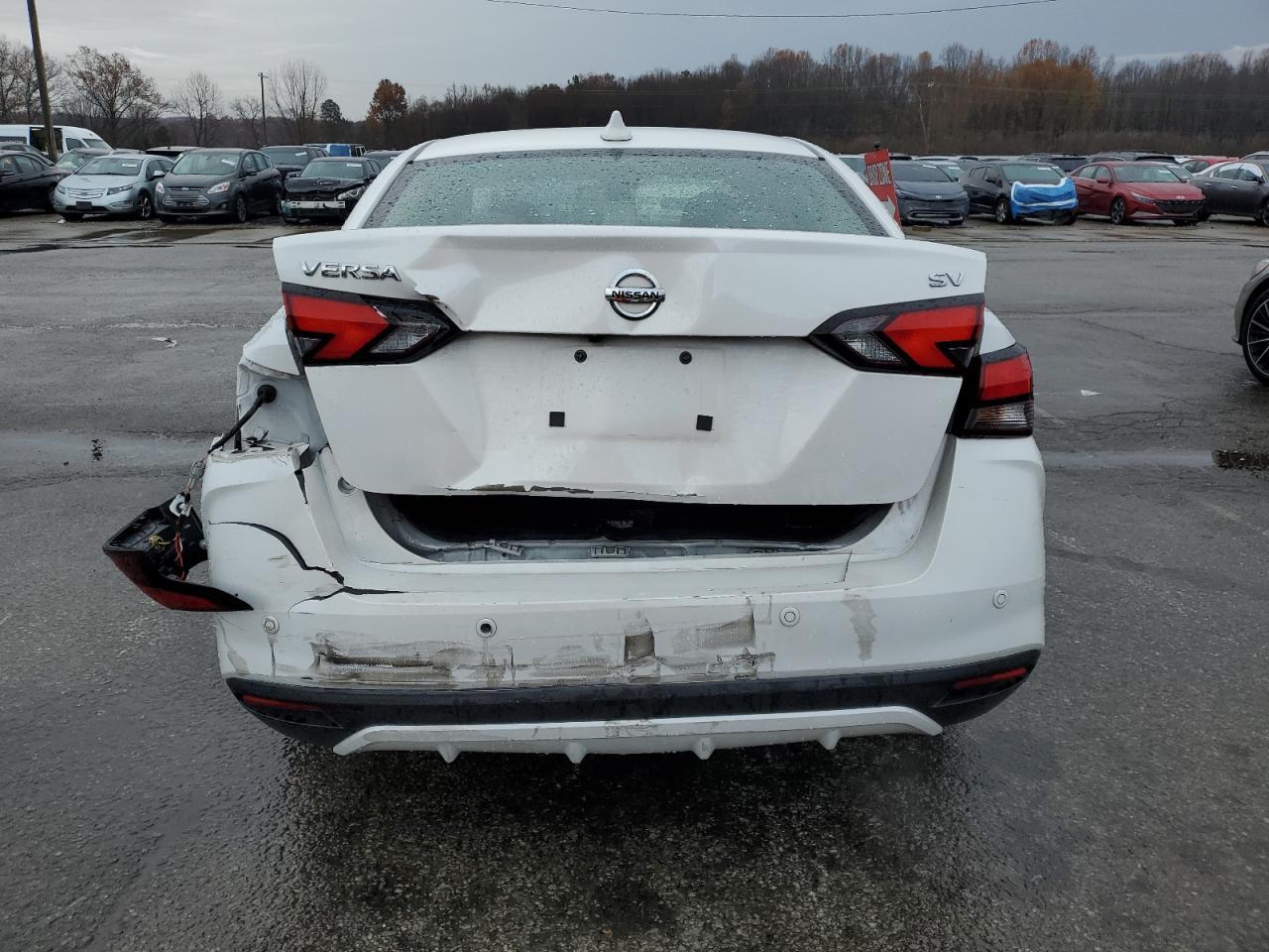 2021 Nissan Versa sv