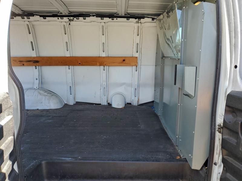 2001 Chevrolet Express 2500 Utility / Service Van