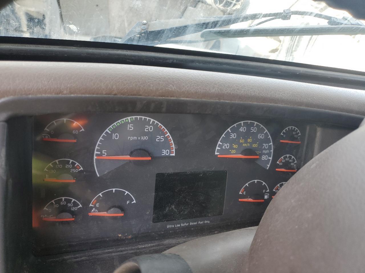 2017 Volvo VNL Semi Truck