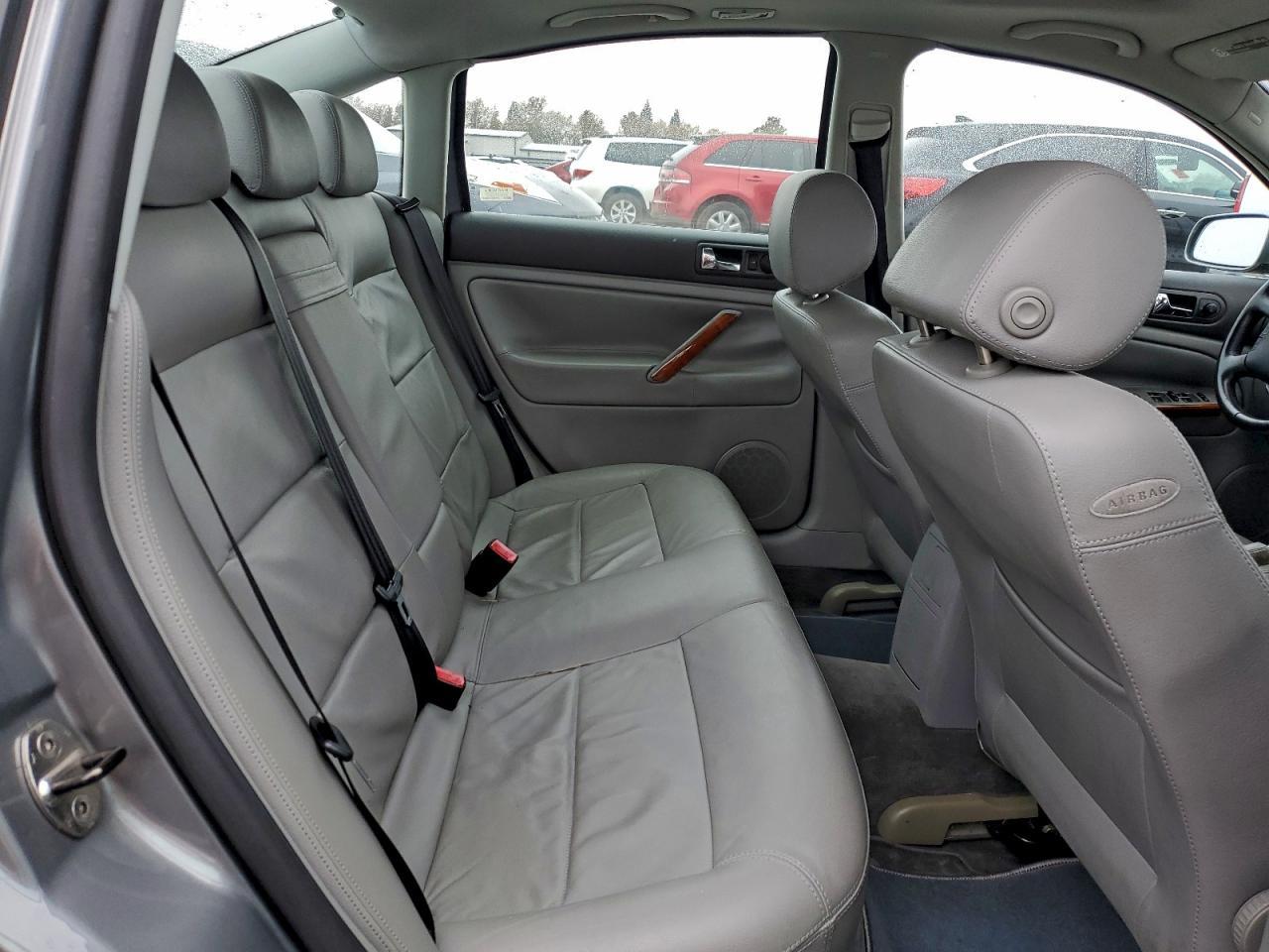 2004 Volkswagen Passat glx