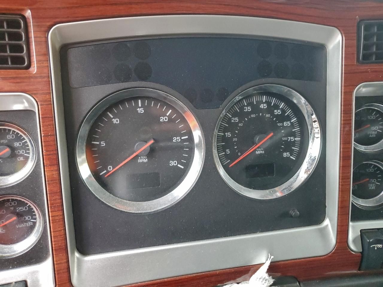 2007 Kenworth W900 Semi Truck