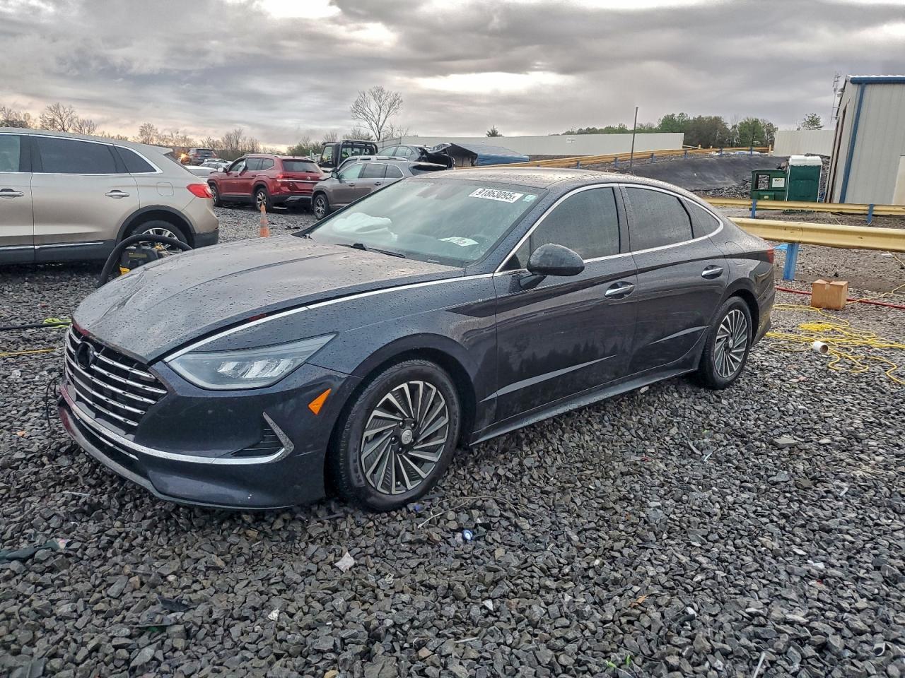 2022 Hyundai Sonata Hybrid