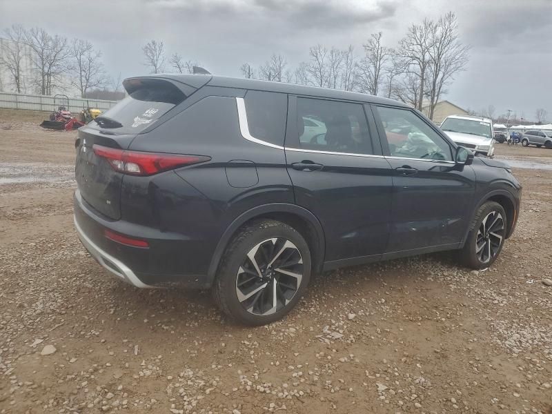 2023 Mitsubishi Outlander se