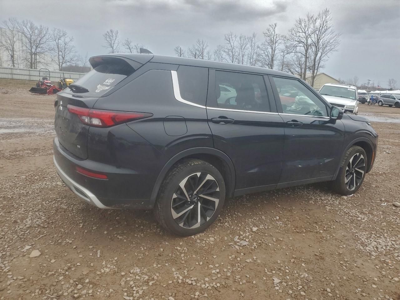 2023 Mitsubishi Outlander se