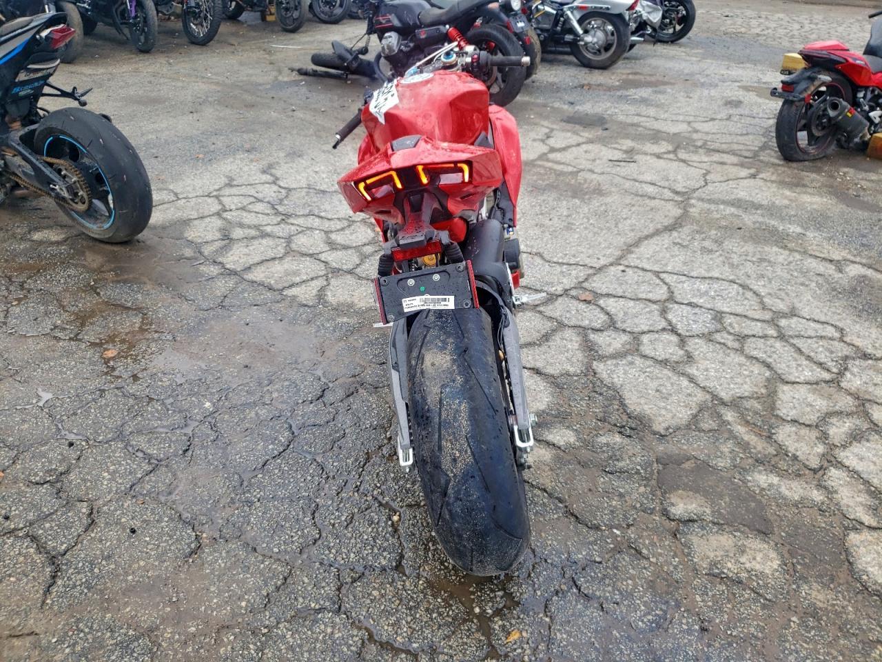 2025 Ducati Panigale V4