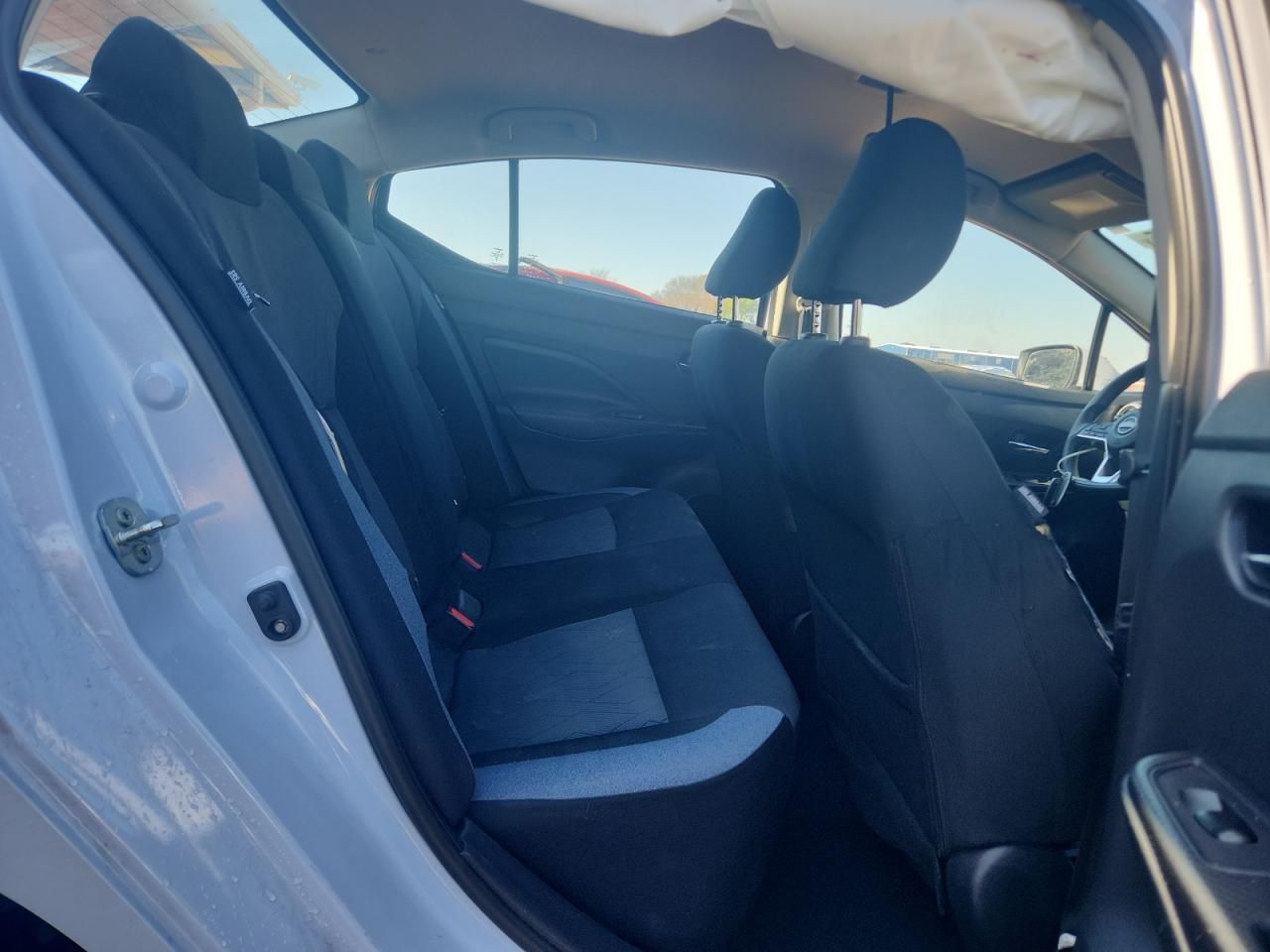 2024 Nissan Versa sv