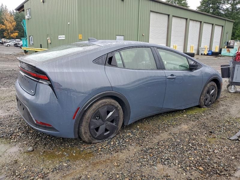 2025 Toyota Prius le