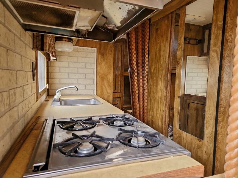 1975 Yellowstone 26 Foot