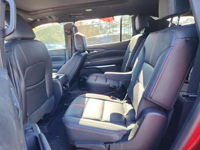 2024 Chevrolet Traverse rs