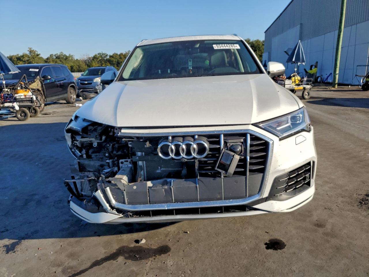 2022 Audi Q7 Premium Plus
