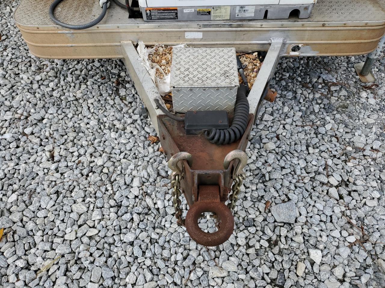 2000 Featherlite Fiber Optic Splicing Trailer