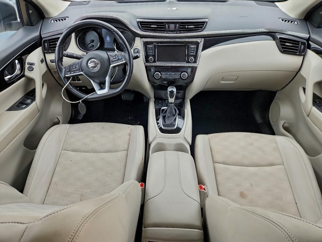 2022 Nissan Rogue Sport sv