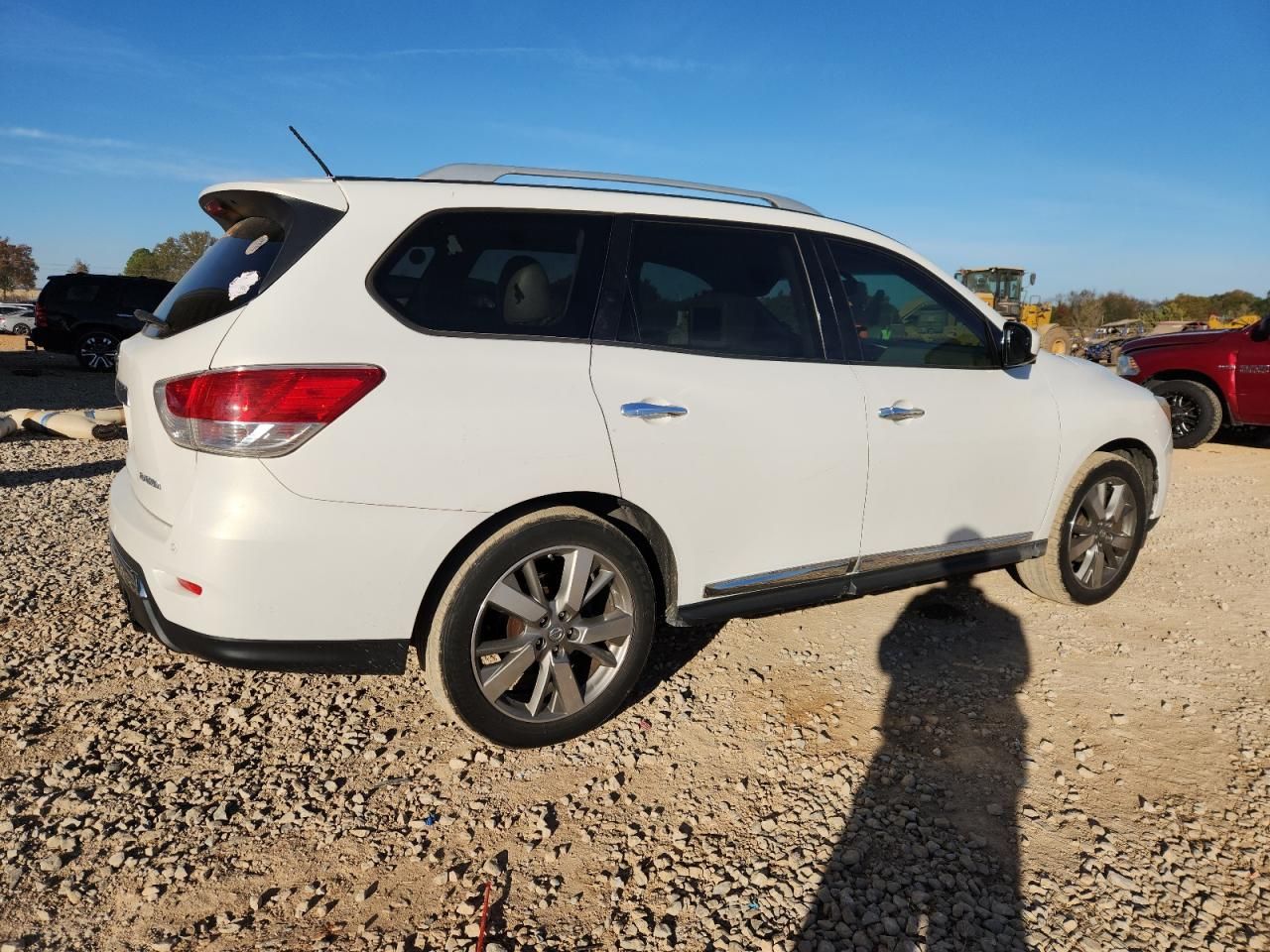 2014 Nissan Pathfinder s