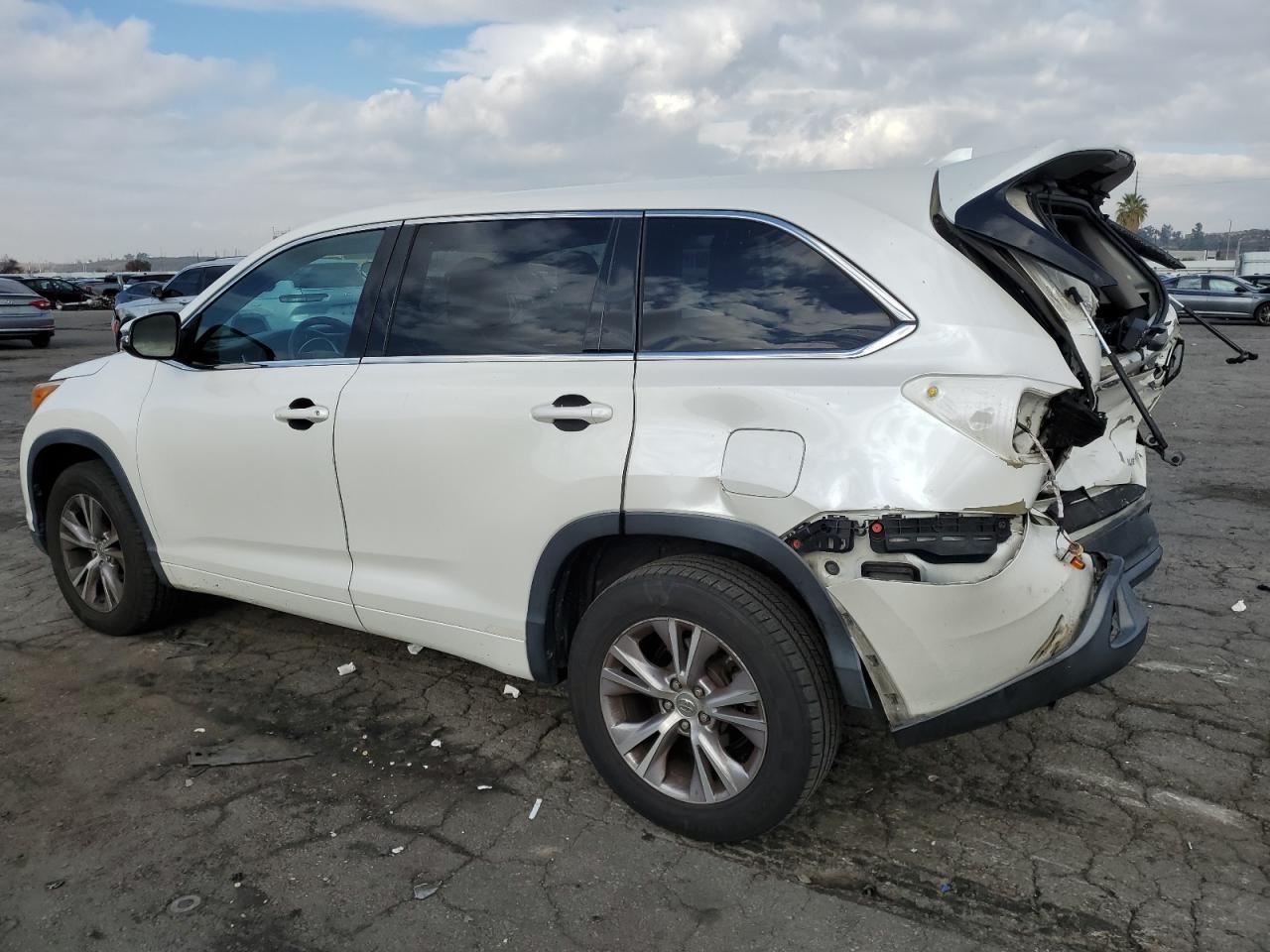 2015 Toyota Highlander le Plus