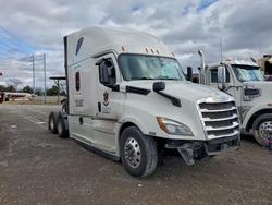 Salvage trucks for sale at Lebanon, TN auction: 2020 Freigliner 2020 Freightliner Cascadia 126 Semi Truck