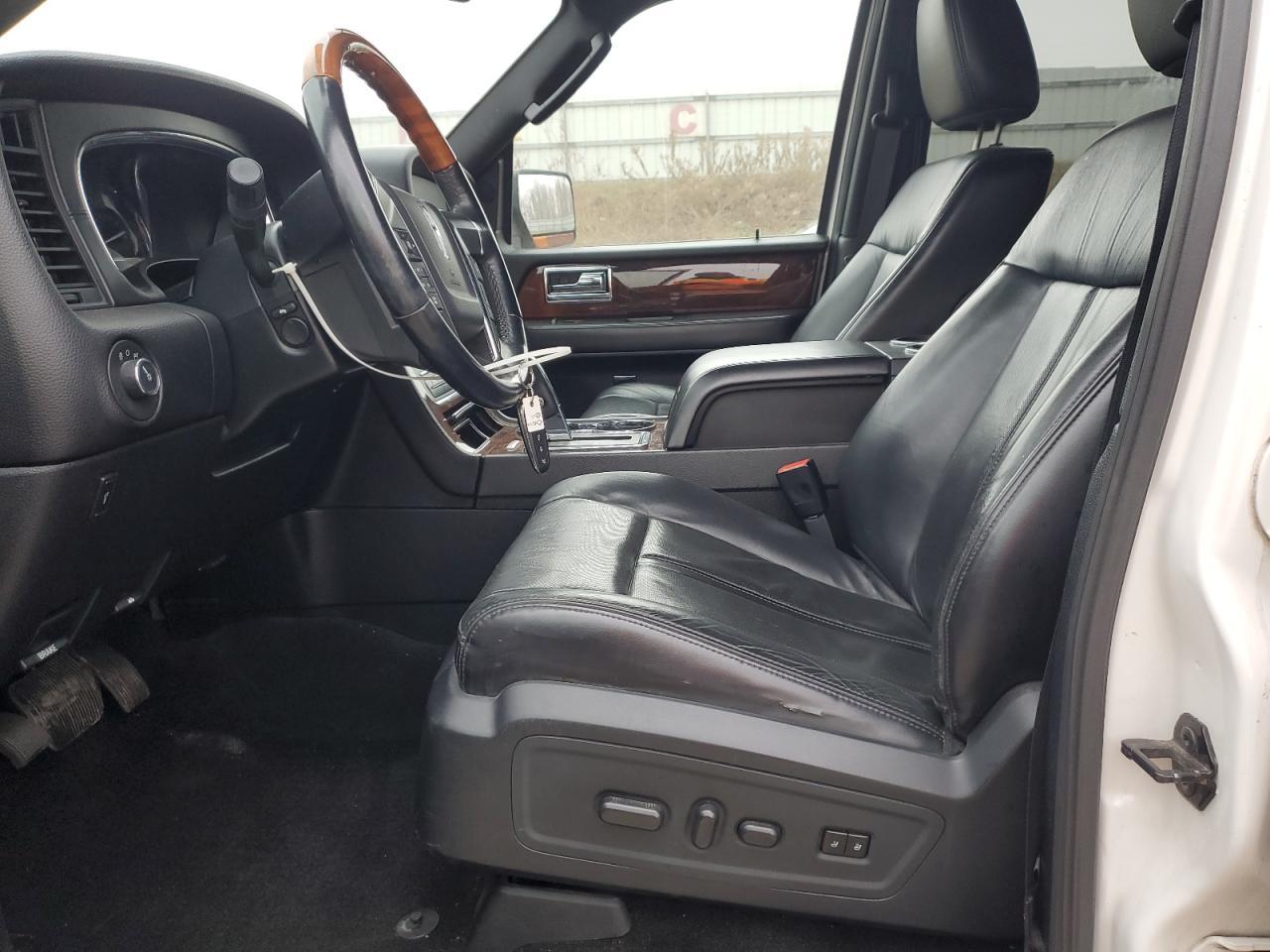 2016 Lincoln Navigator Select