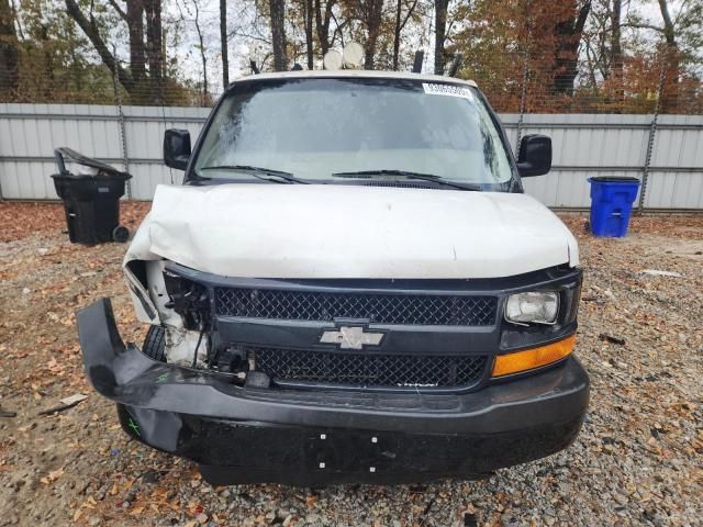 2016 Chev Express Cargo 2500 1