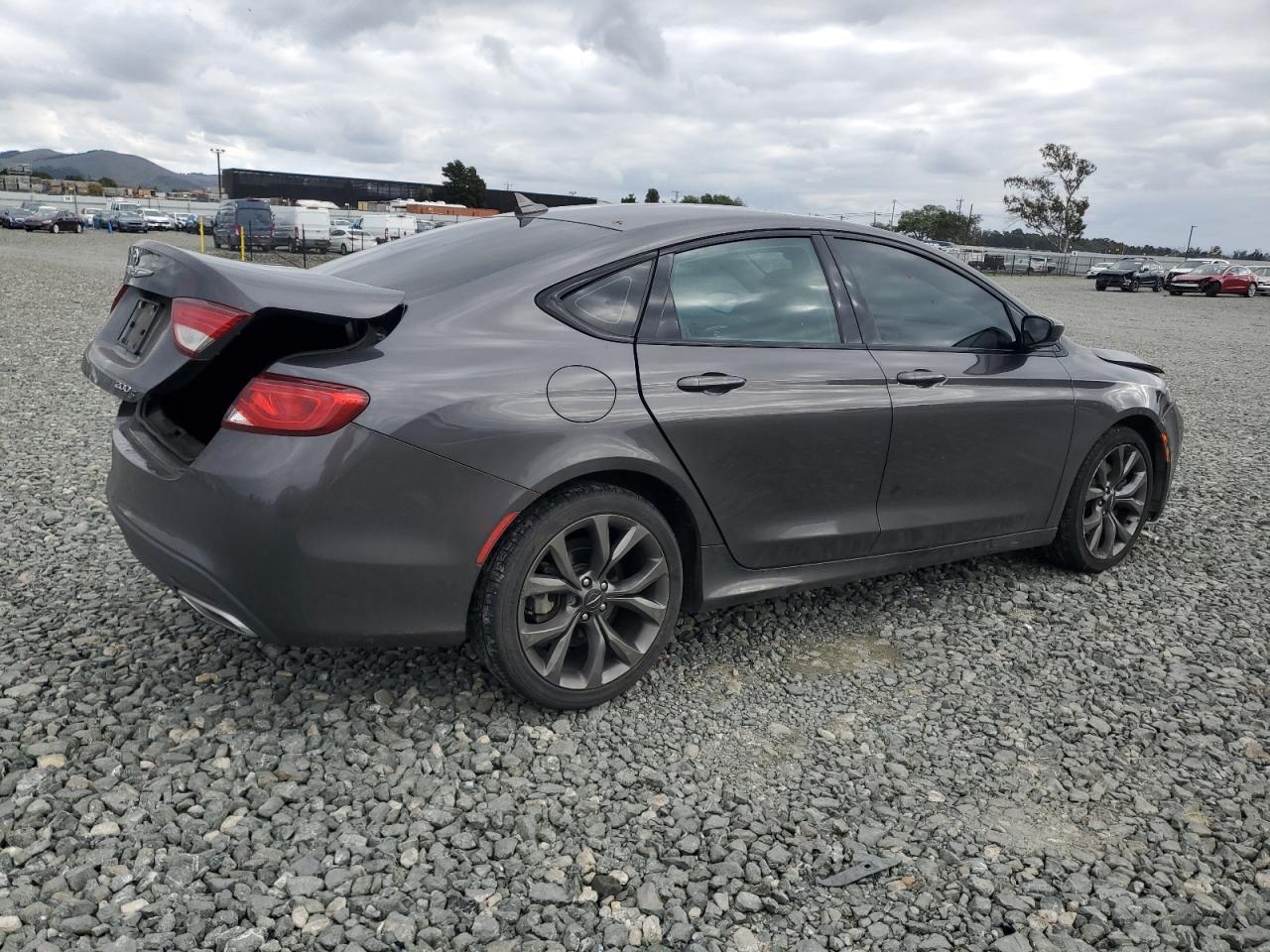 2016 Chrysler 200 s