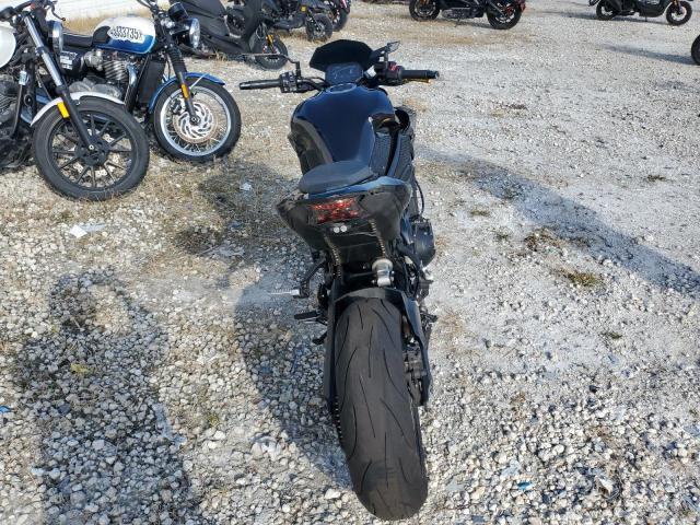 2022 Kawasaki ZR900