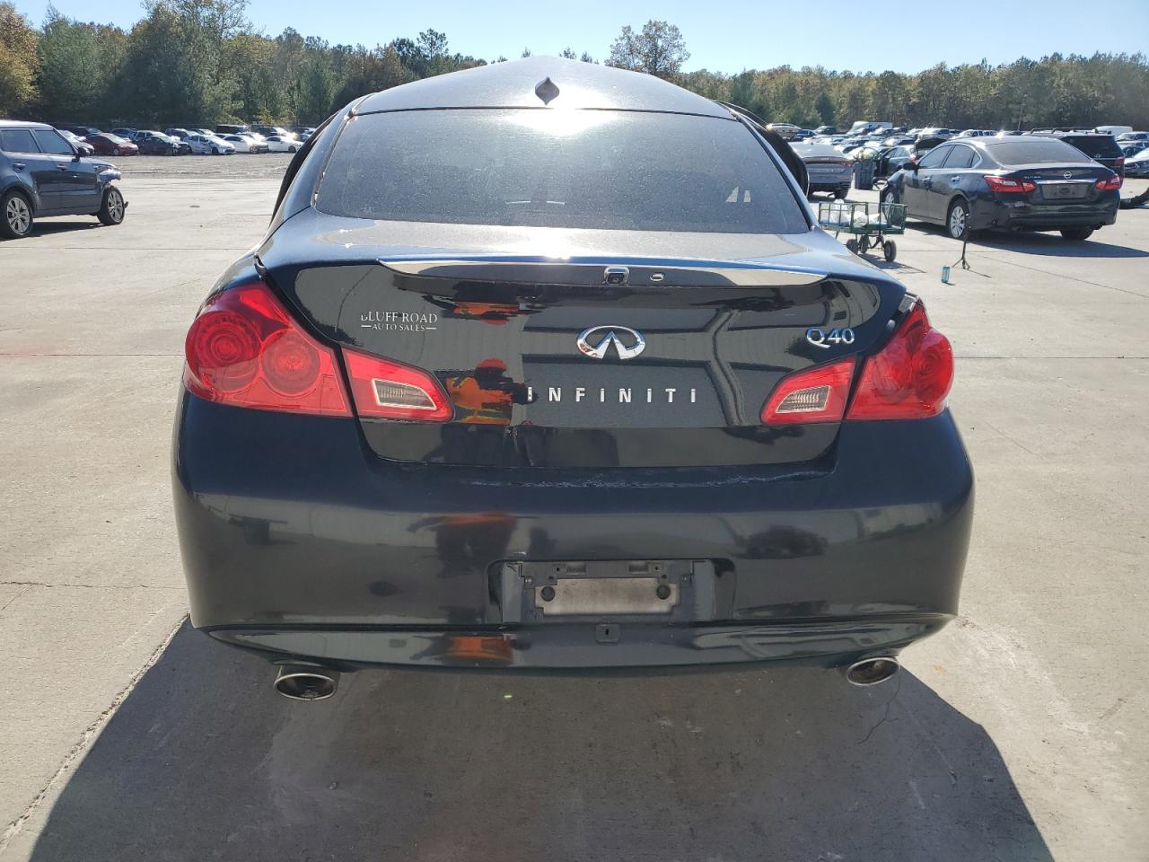 2015 Infiniti Q40