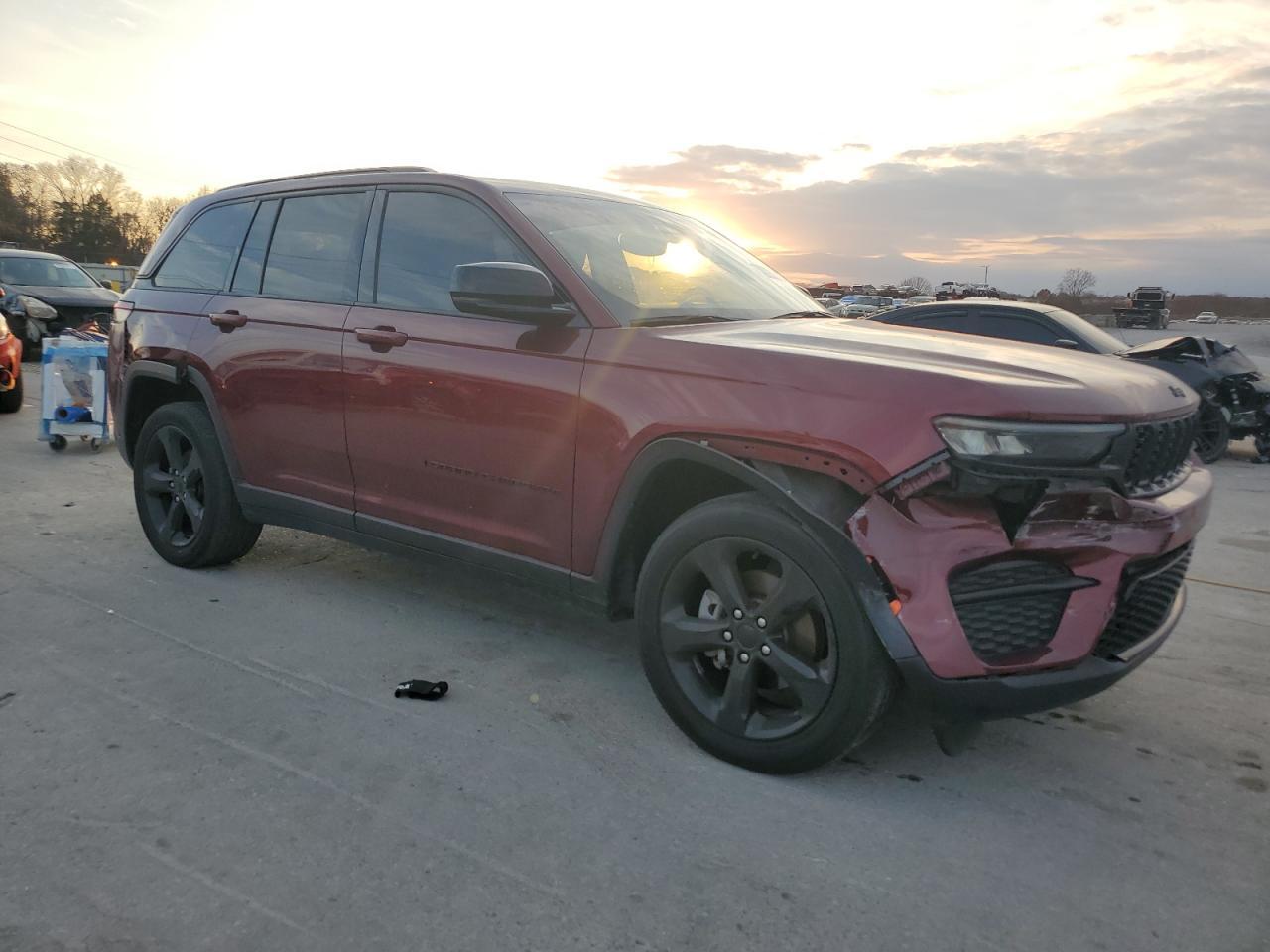 2023 Jeep Grand Cherokee Laredo