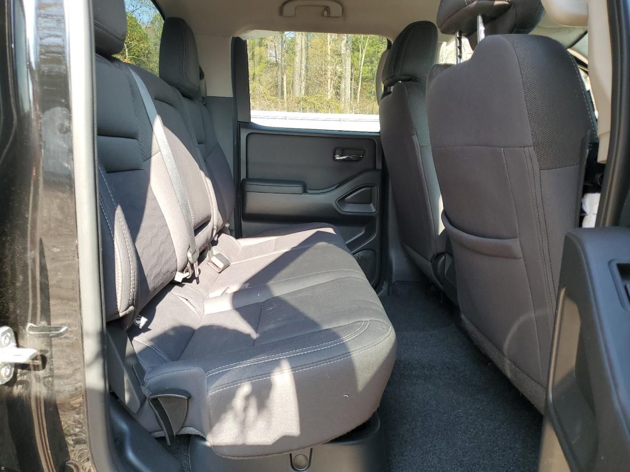 2023 Nissan Frontier s