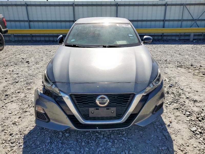 2020 Nissan Altima s