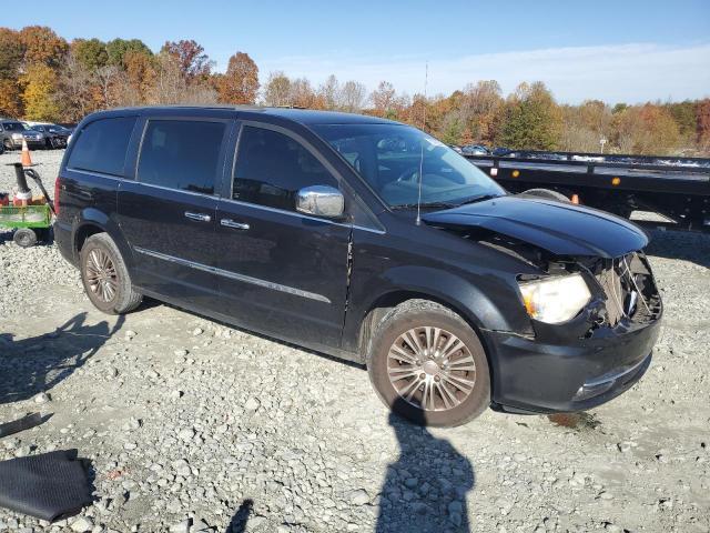 2013 Chrysler Town & Country Touring l