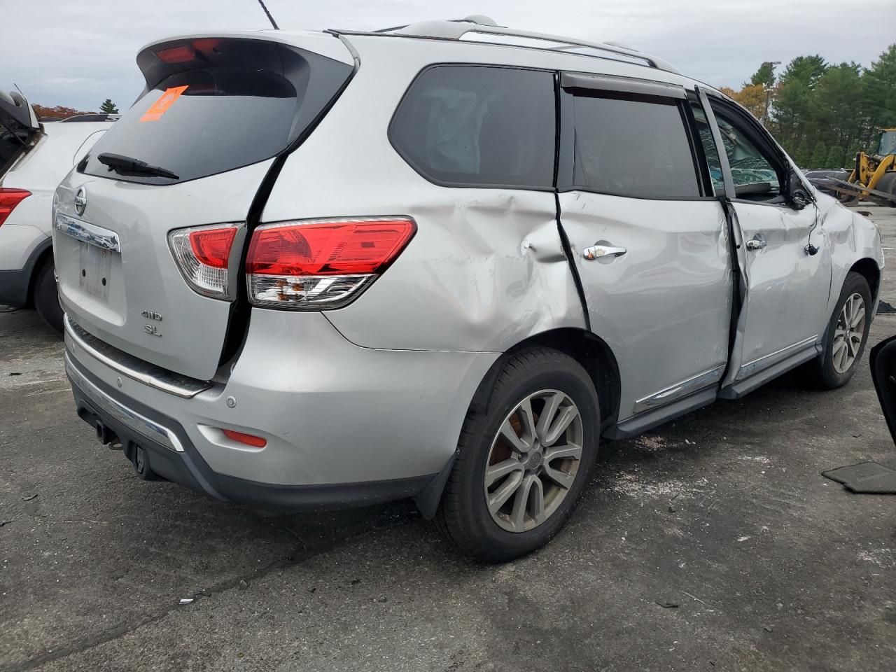 2016 Nissan Pathfinder s