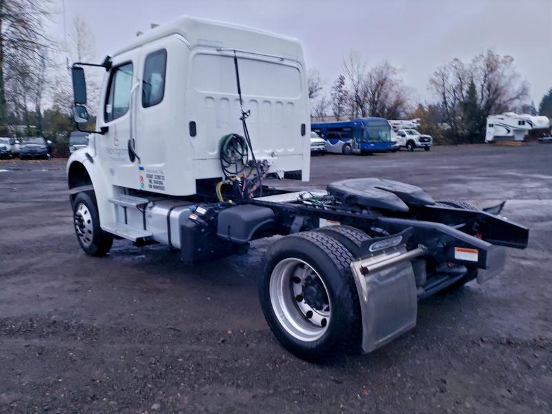 2022 Freightliner Business Class M2 Semi Truck