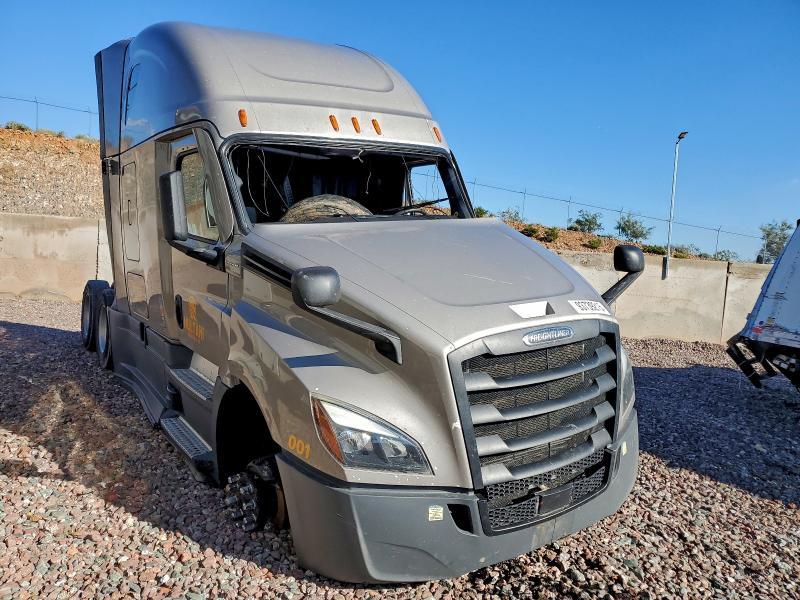 2022 Freigliner Cascadia 126