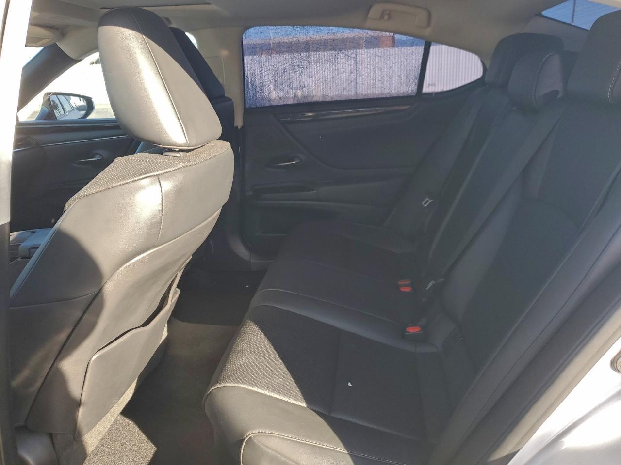 2021 Lexus Es 300h Base